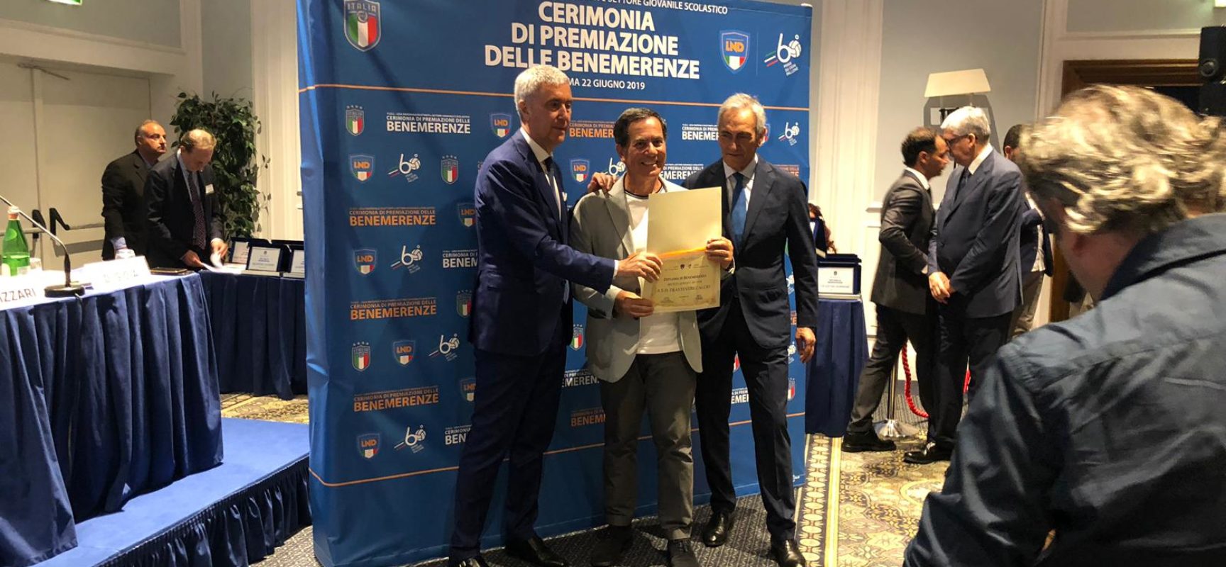 TRASTEVERE PREMIATO DALLA FIGC PER I 100 ANNI DI ATTIVITÀ