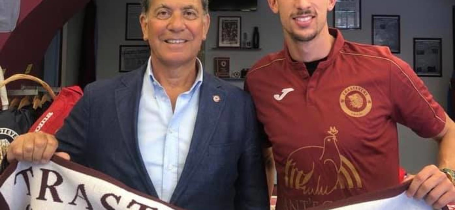 EMILIANO MASSIMO E’ UN GIOCATORE DEL TRASTEVERE CALCIO EMILIANO MASSIMO E’ UN GIOCATORE DEL TRASTEVERE CALCIO