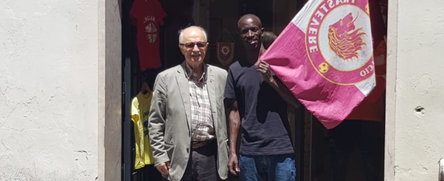 Ezekiel Kemboi in visita a Trastevere. D’Alessio: “La nostra società apprezzata a tutti i livelli sportivi”